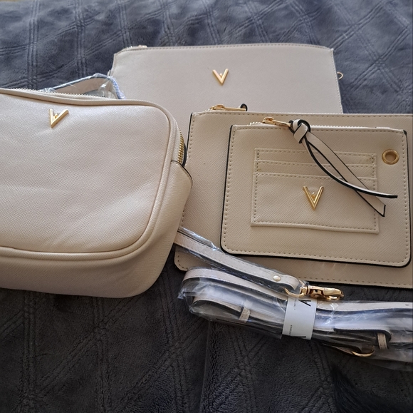 Vanessa Williams  handbag - Picture 1 of 1